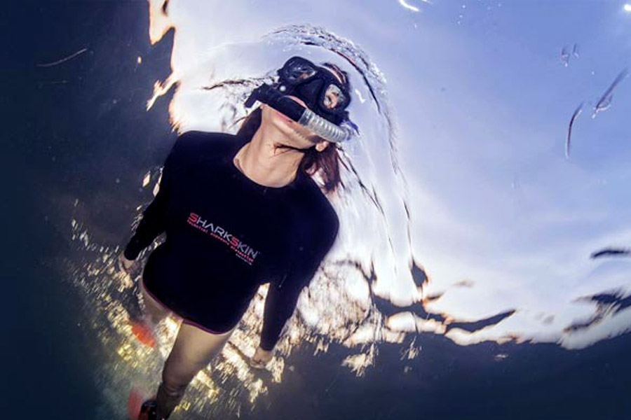 Marque Combinaison Sharkskin